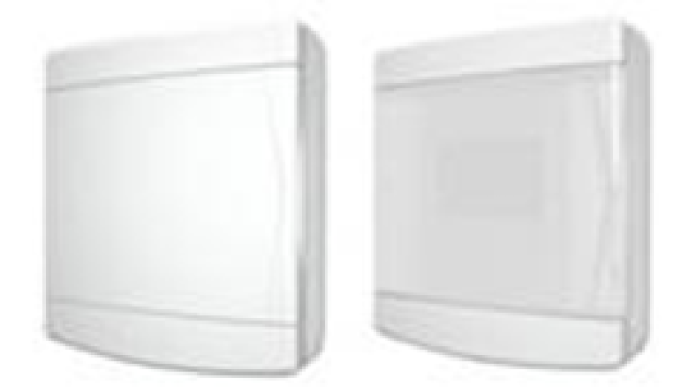 PUERTA BLANCA SOBRE PARED9